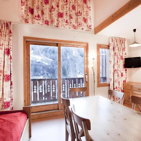For 4 People Apartment La Plagne